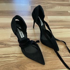 Steve Madden Black Suede lace up pointy heels